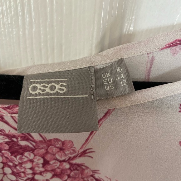 Size 12 Oversized Floral ASOS Top - Picture 2 of 2